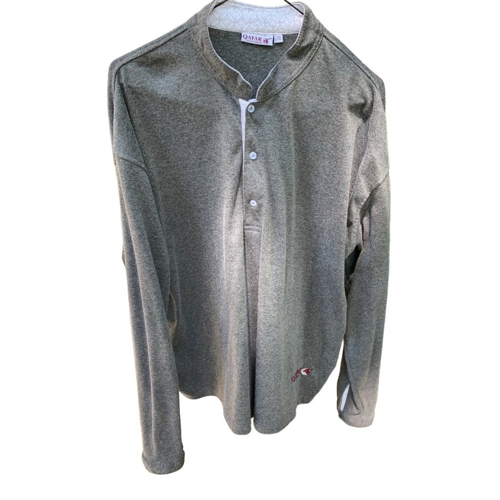 Men’s Qatar Airlines Gray Knit Ling Sleeve Top SZ L/XL